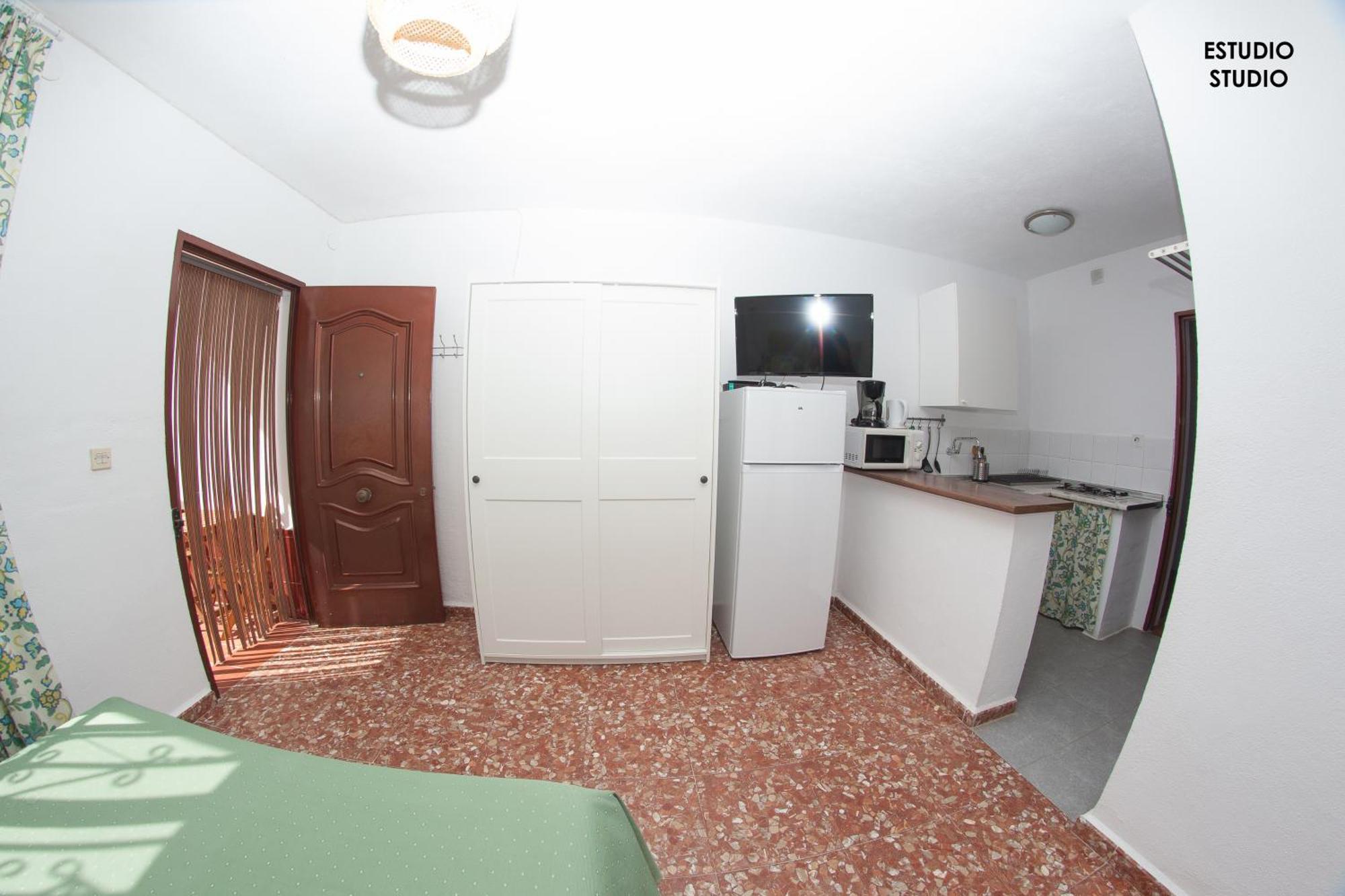 Apartamentos Rurales Santos Benajarafe Quarto foto
